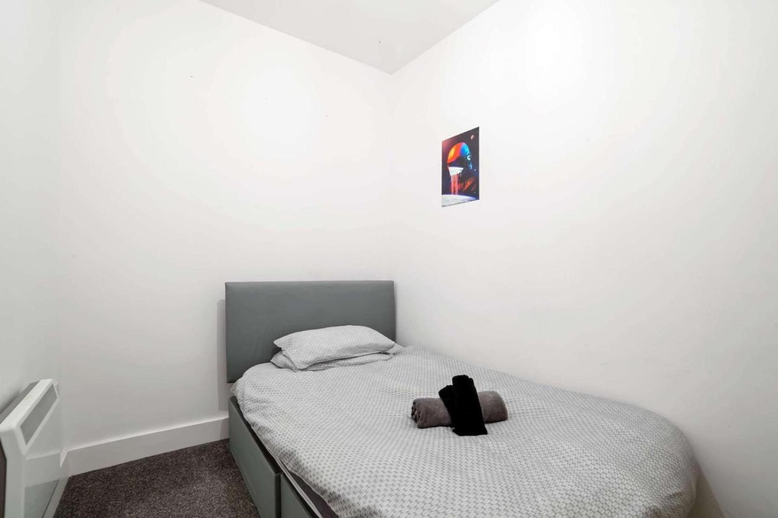 Spacious City Centre Apartment W/ Free Valet Parking Leicester Exterior foto