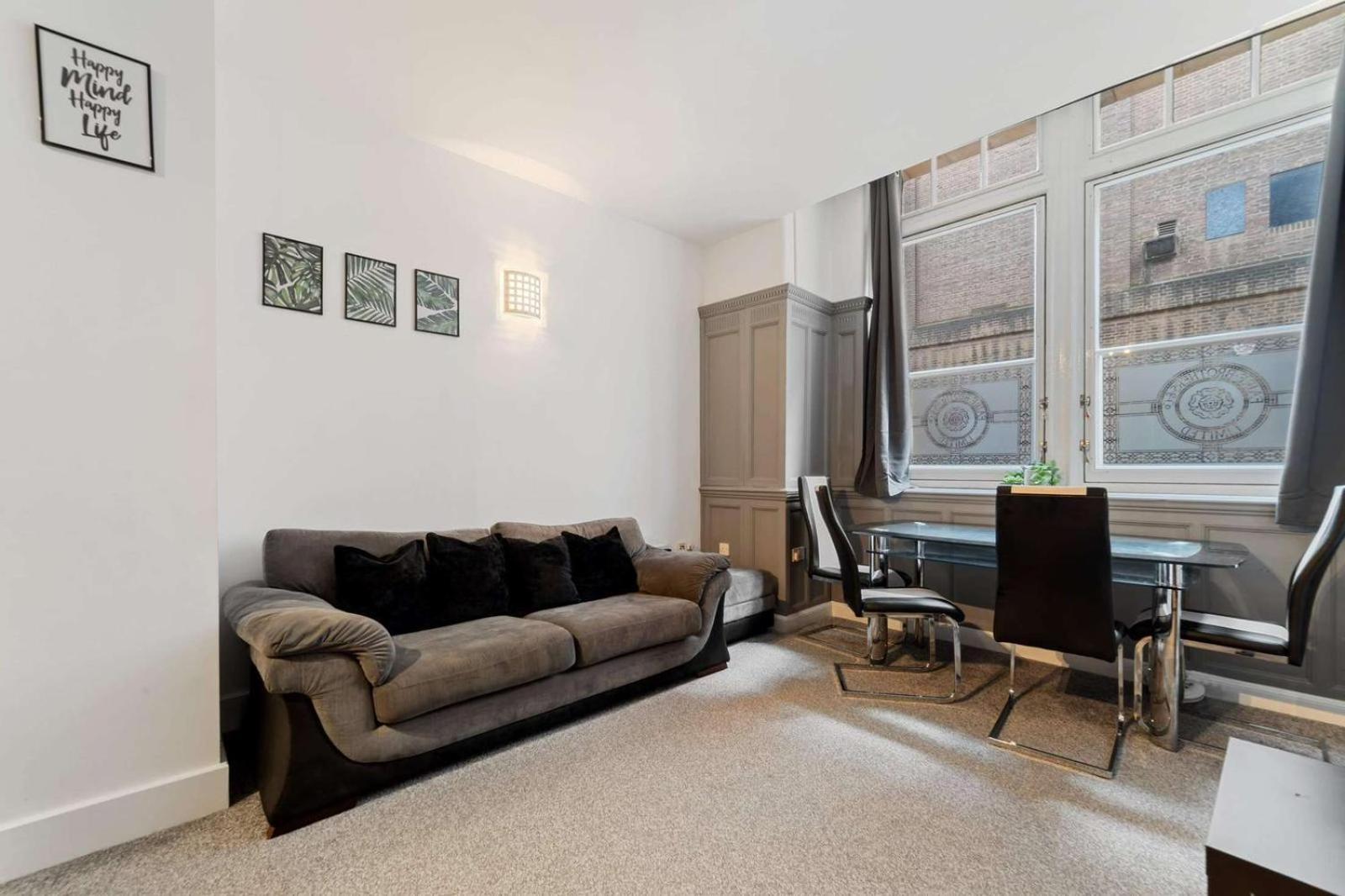 Spacious City Centre Apartment W/ Free Valet Parking Leicester Exterior foto